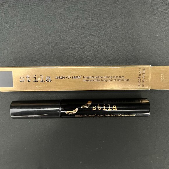 Stila - Made-U-Lash™ Length & Define Tubing Mascara - Picture 2 of 3